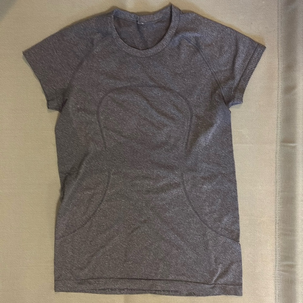 Lululemon Swiftly short sleeve